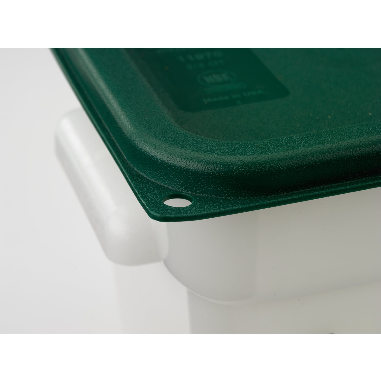 Carlisle 4 Qt. White Square Polyethylene Food Storage Container and Green  Lid - 3/Pack