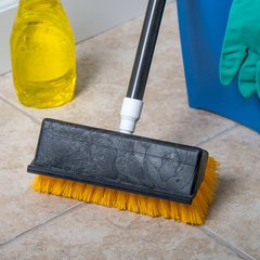 4042100 10" Hi-Lo Floor Scrub Brush with Squeegee 10" - Black