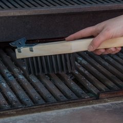 4557100 Wood Handle Scraper w/Carbon Steel Bristles 20" - Tan