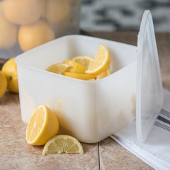 153202 StorPlus™ Polyethylene Space Saver Food Storage Container 2 qt - White