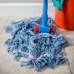 369454B14 Flo-Pac® Large Looped-End Mop With Red Band  - Blue