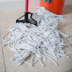 36908200 Flo-Pac® X-Large Narrow Band Mop Head #32 - White