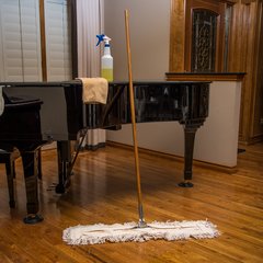 4585000 Dust Mop Handle 60" - Tan