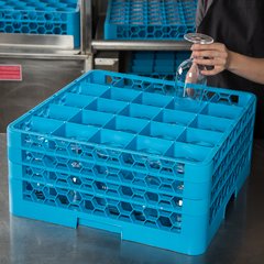RG25-314 OptiClean™ 25-Compartment Divided Glass Rack with 3 Extenders 8.72" - Carlisle Blue