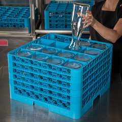 RG16-514 OptiClean™ 16-Compartment Divided Glass Rack with 5 Extenders 11.9" - Carlisle Blue