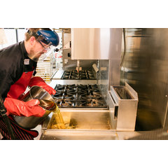 EZK17 EZ-Kleen Conventional Oven Mitt 17" - Red