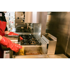 EZK17 EZ-Kleen Conventional Oven Mitt 17" - Red