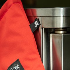 CTC17 CONV MITT COOL TOUCH 17"  - Red