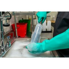 857324L EZ-KLEEN® Sauce Bottle - Blue Valve - High Viscosity - 6 pack 24 oz. (6) - Natural