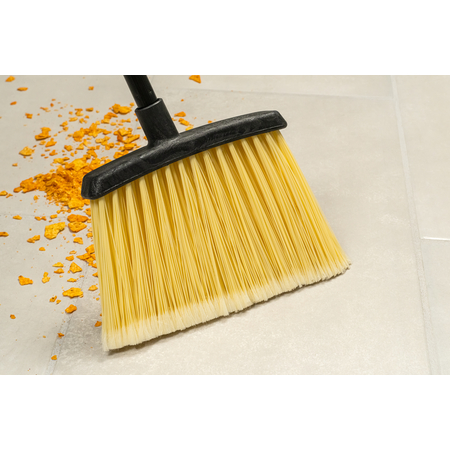 4686100 - Duo-Sweep® Flagged Lobby Broom with Black Metal Handle 36” - Natural
